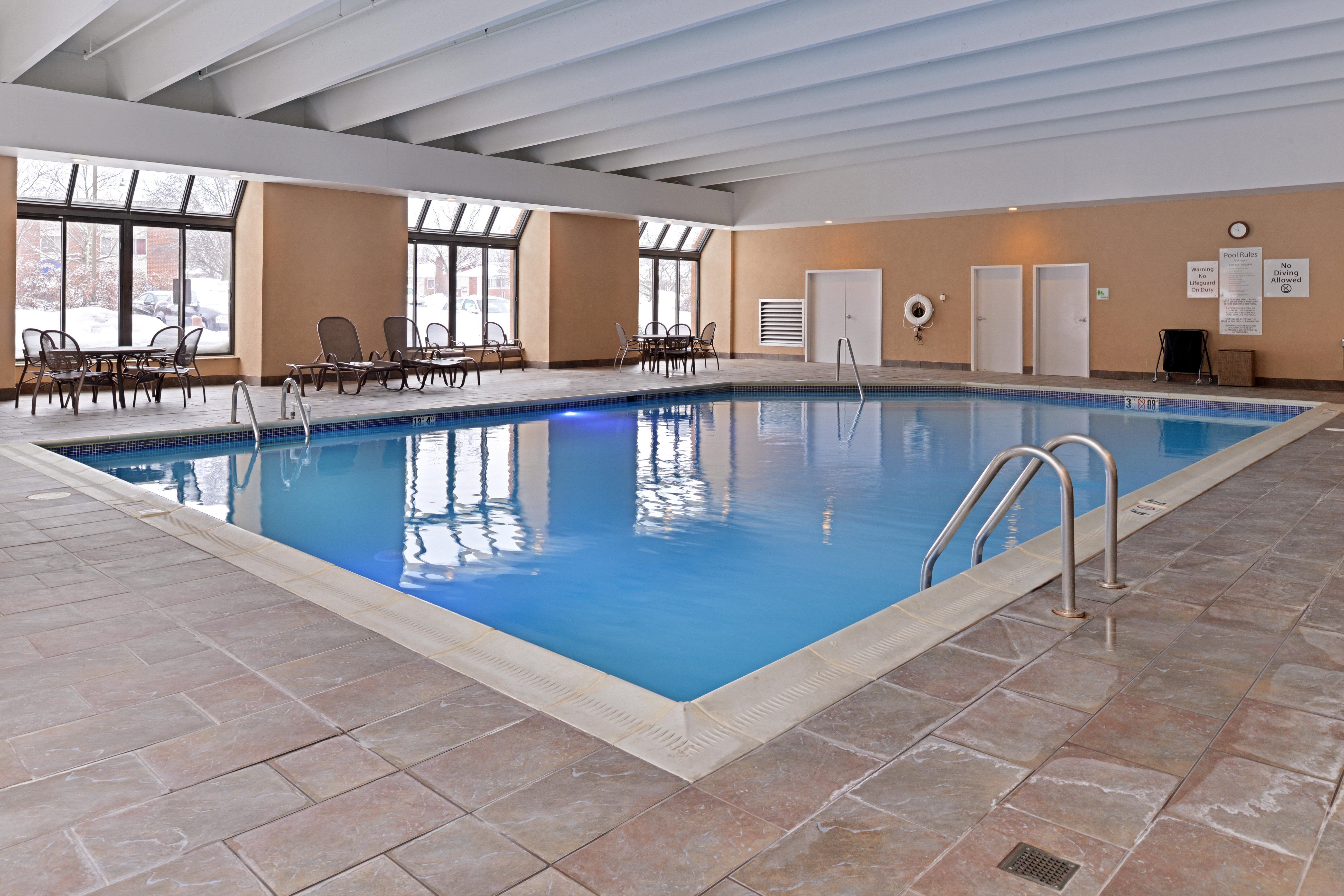Holiday Inn New London By Ihg Exterior photo