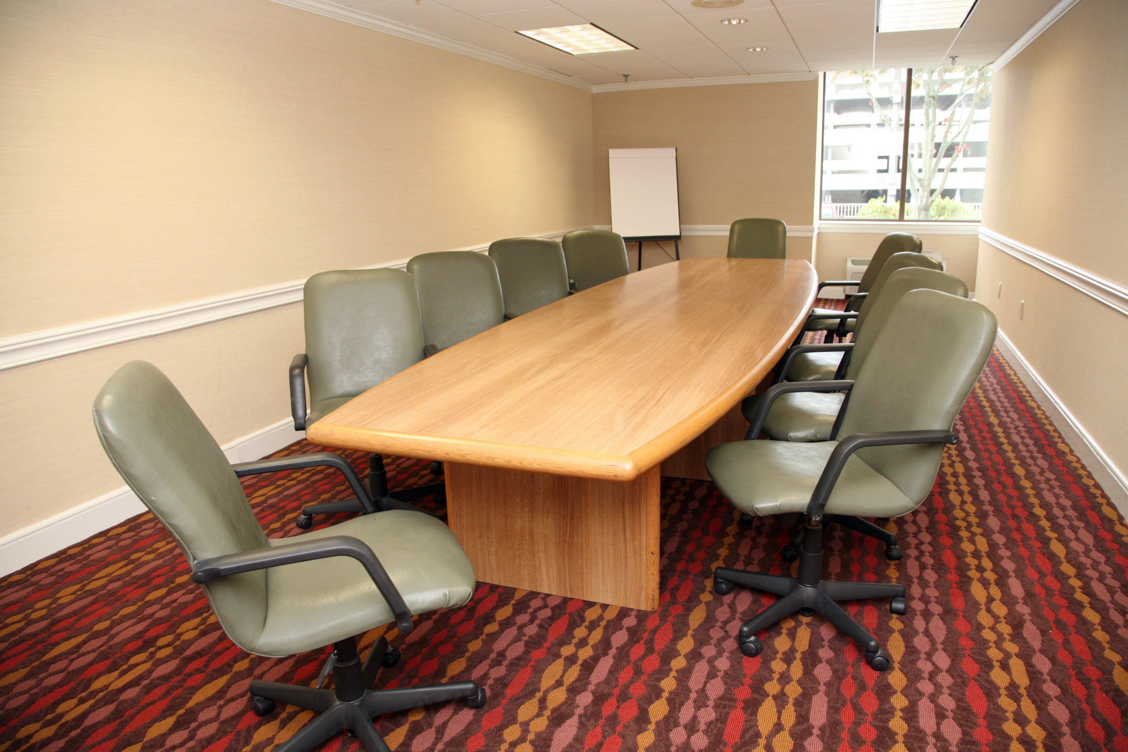 Holiday Inn New London By Ihg Exterior photo