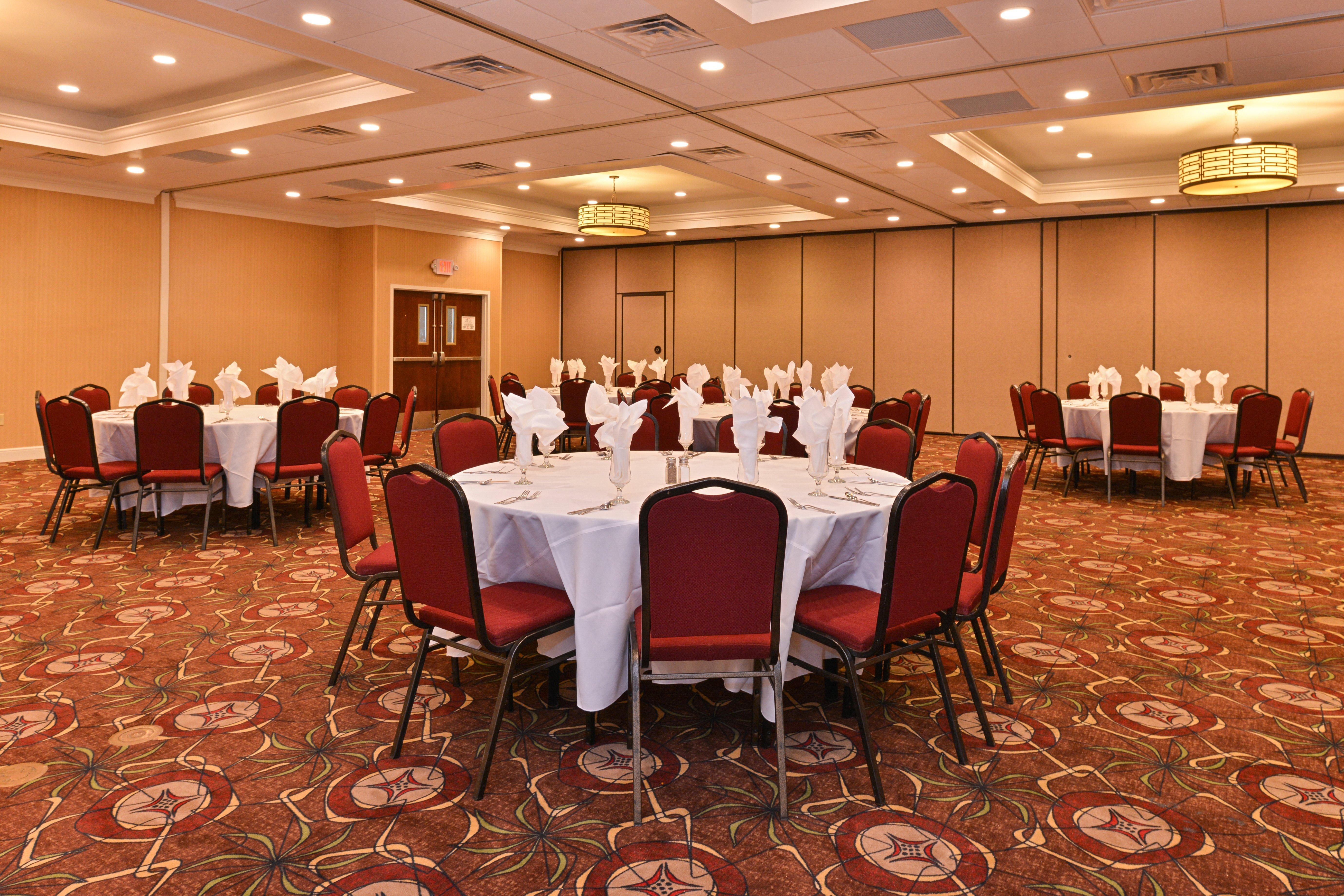 Holiday Inn New London By Ihg Exterior photo