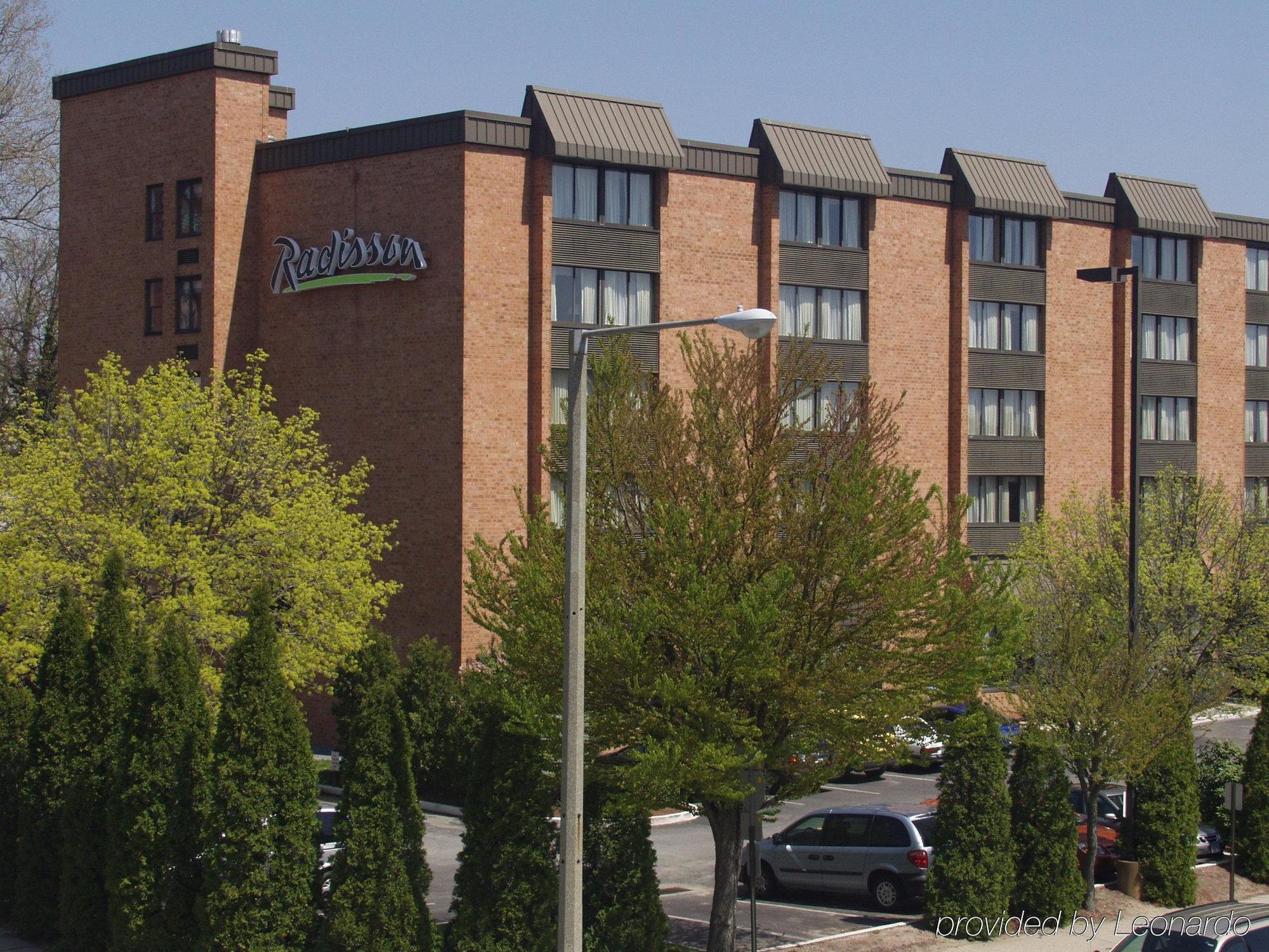 Holiday Inn New London By Ihg Exterior photo