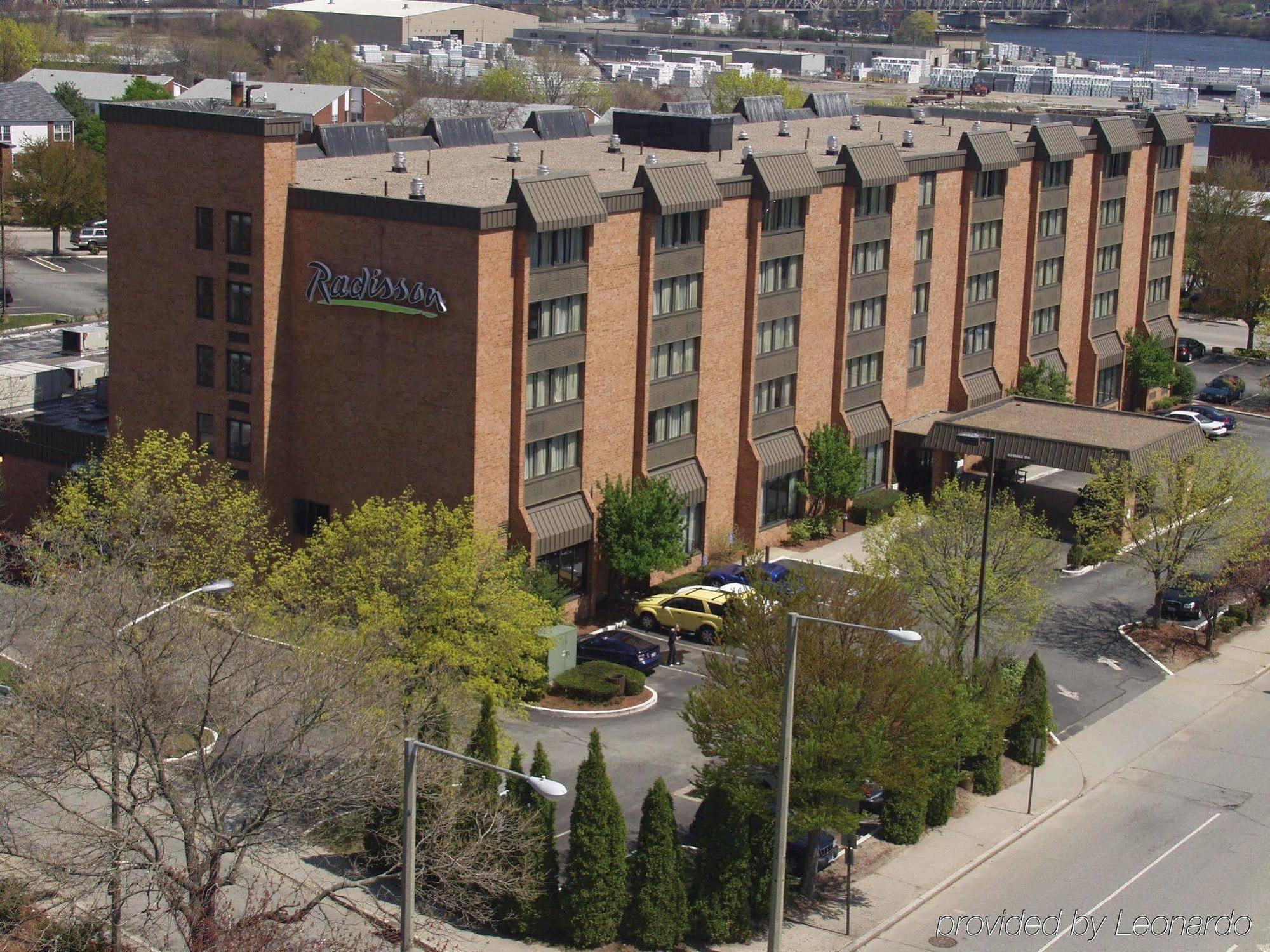 Holiday Inn New London By Ihg Exterior photo