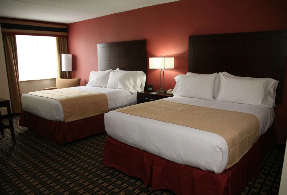 Holiday Inn New London By Ihg Exterior photo
